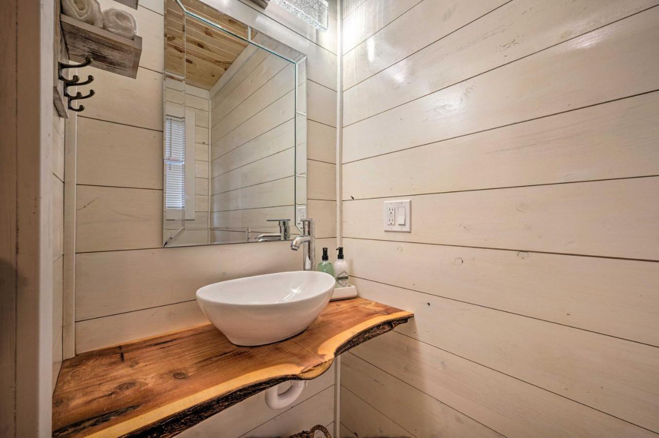Romantic Broken Bow Cabin With Jacuzzi And Fire Pit! Luaran gambar
